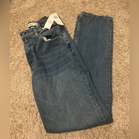 NWT Abercrombie & Fitch 90’s Straight Ultra High Rise - Picture 2 of 3